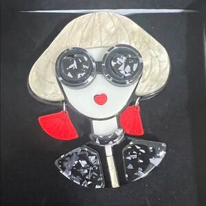 Stylish Black and Red Hair Brooch